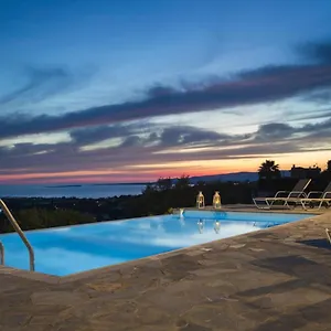 Villa Elaia, Svoronata